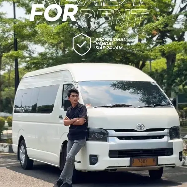 Toyota Hiace 14 Seater